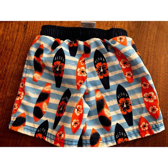 Disney Mickey Mouse Toddler Swim Lot – Rashguard 6-9M, Shorts 3-6M, Hat 6-12M - Picture 8 of 12